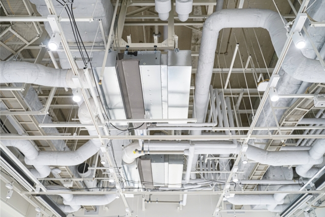 某全国チェーン店舗　フロンガス法定点検　約300店舗